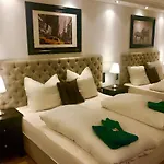 Ramor Garni Hotel 3*