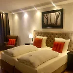 Ramor Garni Hotel