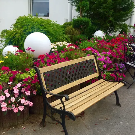 ラモー ガルニ ホテル