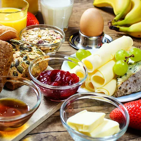 ラモー ガルニ ホテル 3*