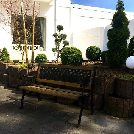 拉莫尔盖尔尼酒店 3*