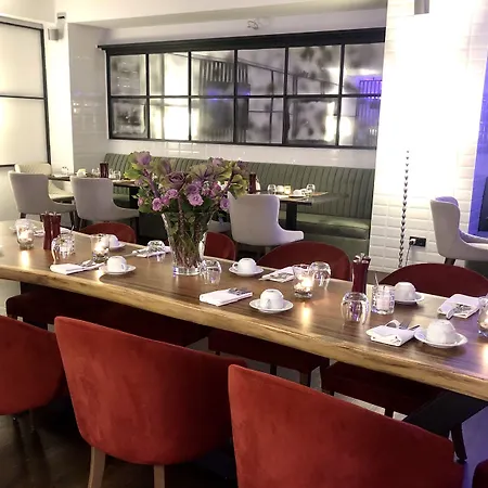 ラモー ガルニ 3* ドゥイスブルグ