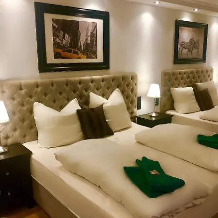 Ramor Garni Otel 3*