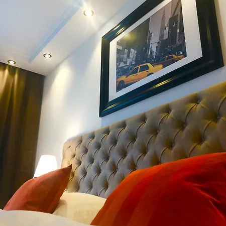 Ramor Garni Otel 3*