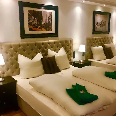 Otel Ramor Garni 3*