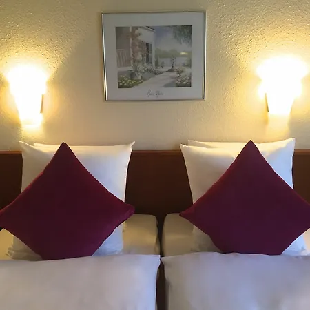 Ramor Garni Otel 3*