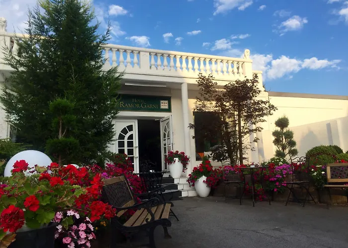 Ramor Garni Hotel
